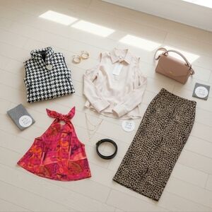 Silent Posh Show!! Women's Clothes Sizes S-XL!!